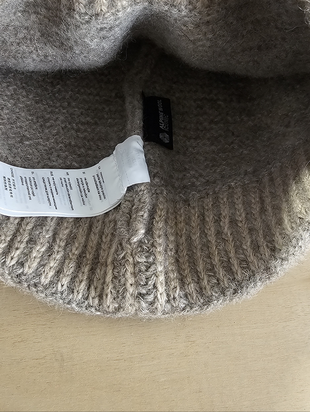 Salewa Men's Light Gray Knit Beanie with Black Trim 100% Sheep Wool - Picture 6 of 9